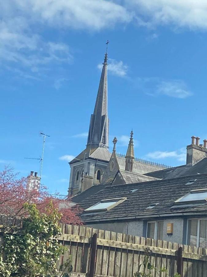 Town House In Ideal Location Central Enniskillen Dış mekan fotoğraf